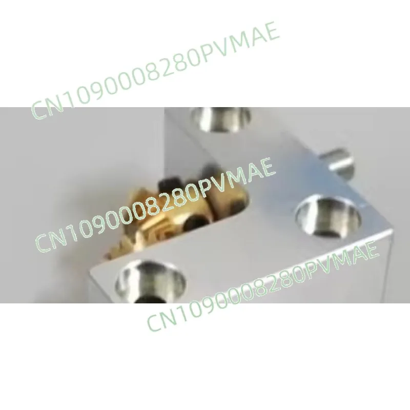 1:1 Ratio 90 Degree Right Angle Bevel Gearbox Converter, 4mm Input Output Shaft Small Precision Gear Reducer for Transmission
1:1 Ratio 90 Degree Right Angle Bevel Gearbox Converter, 4mm Input Output Shaft Small Precision Gear Reducer for Transmission