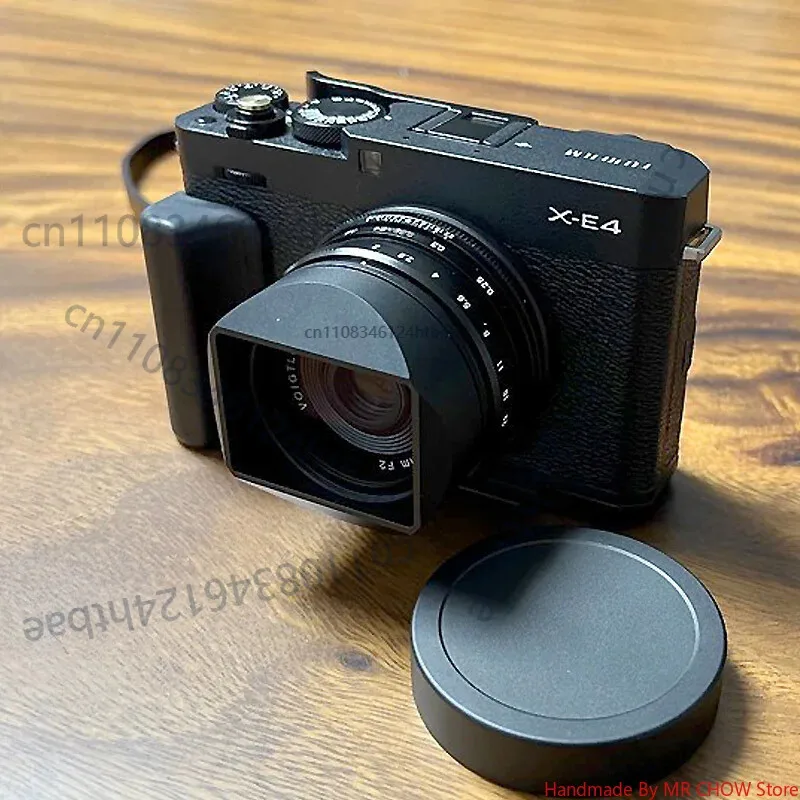 Metal Square Lens Hood fit for VOIGTLANDER ULTRON 27mm F2 COLOR-SKOPAR 18mm F2.8
Metal Square Lens Hood fit for VOIGTLANDER ULTRON 27mm F2 COLOR-SKOPAR 18mm F2.8
