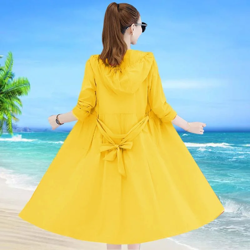 Женская летняя солнцезащитная одежда 2026, новая повседневная тонкая солнцезащитная одежда, корейское свободное пальто средней длины, женские ветровки
Женская летняя солнцезащитная одежда 2026, новая повседневная тонкая солнцезащитная одежда, корейское свободное пальто средней длины, женские ветровки