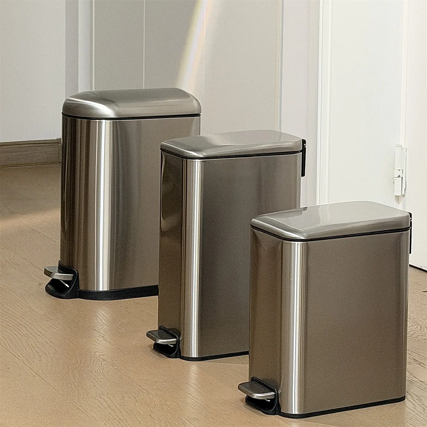 Narrow Gap Stainless Steel Step Trash Can Slim Pedal Garbage Bins for Bathroom Kitchen Bedroom Space-Saving Home Waste Container
Narrow Gap Stainless Steel Step Trash Can Slim Pedal Garbage Bins for Bathroom Kitchen Bedroom Space-Saving Home Waste Container