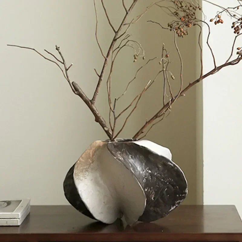 Wabi-Sabi Hand Painted Vases Abstract Art Carambola Moulding Living Room Table Vase Creative Desktop Ornament Home Decorations
Wabi-Sabi Hand Painted Vases Abstract Art Carambola Moulding Living Room Table Vase Creative Desktop Ornament Home Decorations