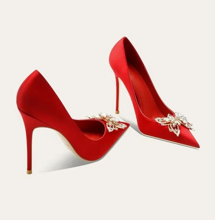 2025 Spring and Autumn New Women's High Heels Chinese Red Bridal Wedding Dress High Heels
2025 Spring and Autumn New Women's High Heels Chinese Red Bridal Wedding Dress High Heels