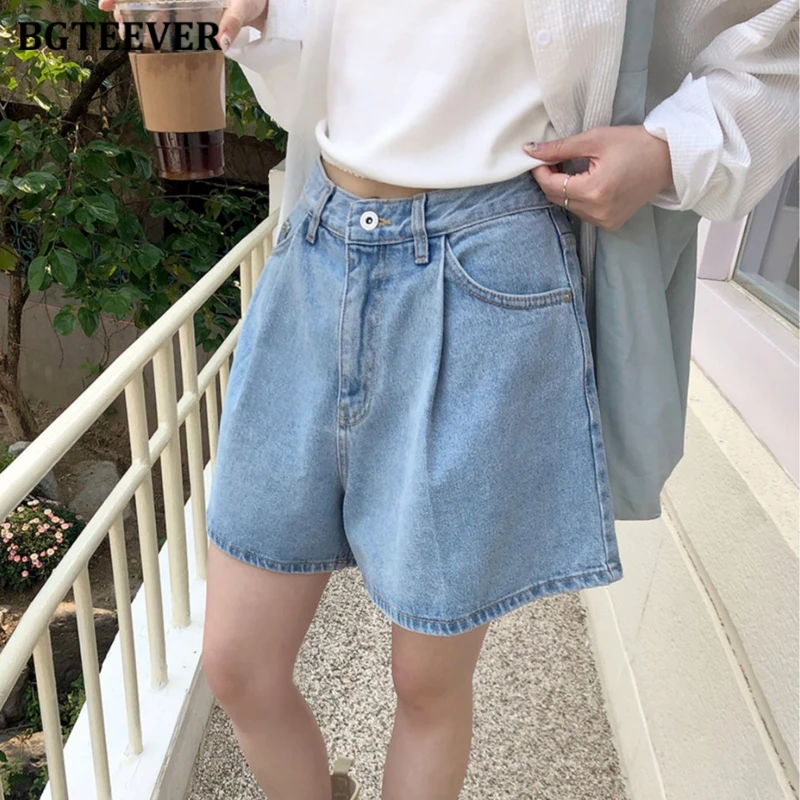 BGTEEVER Summer Vintage Pockets Ladies Wide Leg Jeans Shorts High Waist Loose Women Denim Shorts
BGTEEVER Summer Vintage Pockets Ladies Wide Leg Jeans Shorts High Waist Loose Women Denim Shorts