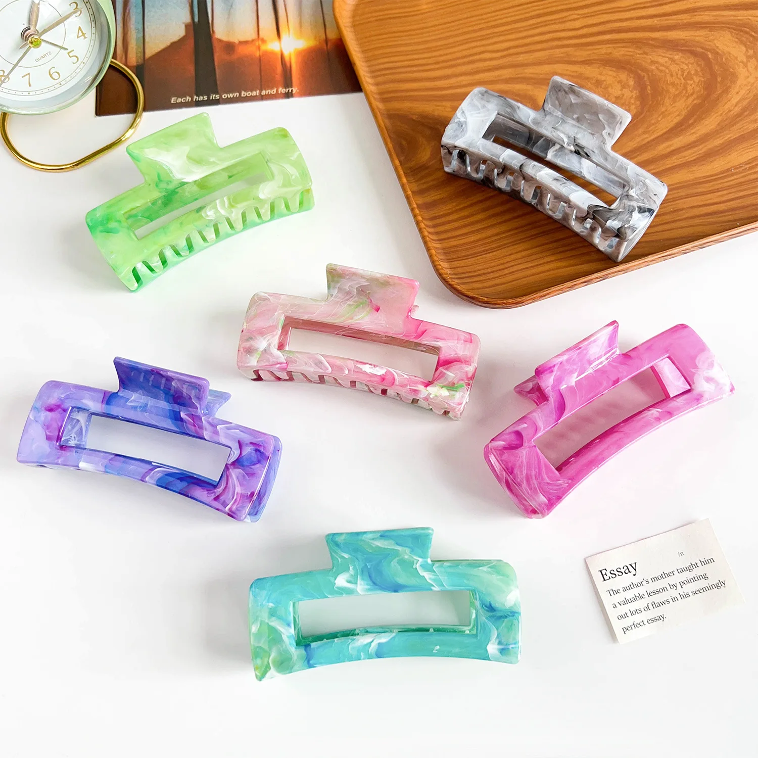 DuoShang 10.5CM Large Marble Texture Hair Claw Square Plastic Claw Clips INS Trendy Hair Clips for Women Girls Hair Accessories
DuoShang 10.5CM Large Marble Texture Hair Claw Square Plastic Claw Clips INS Trendy Hair Clips for Women Girls Hair Accessories