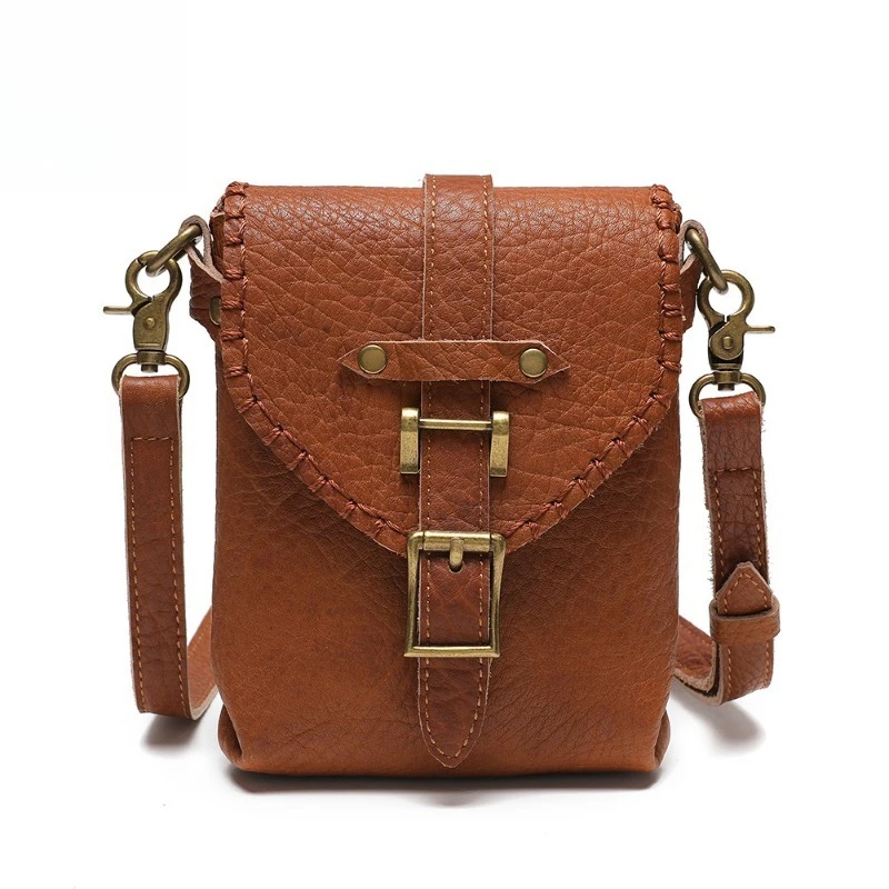 American retro, niche first-layer cowhide mobile phone bag, female messenger small square bag, casual leather women's bag
American retro, niche first-layer cowhide mobile phone bag, female messenger small square bag, casual leather women's bag