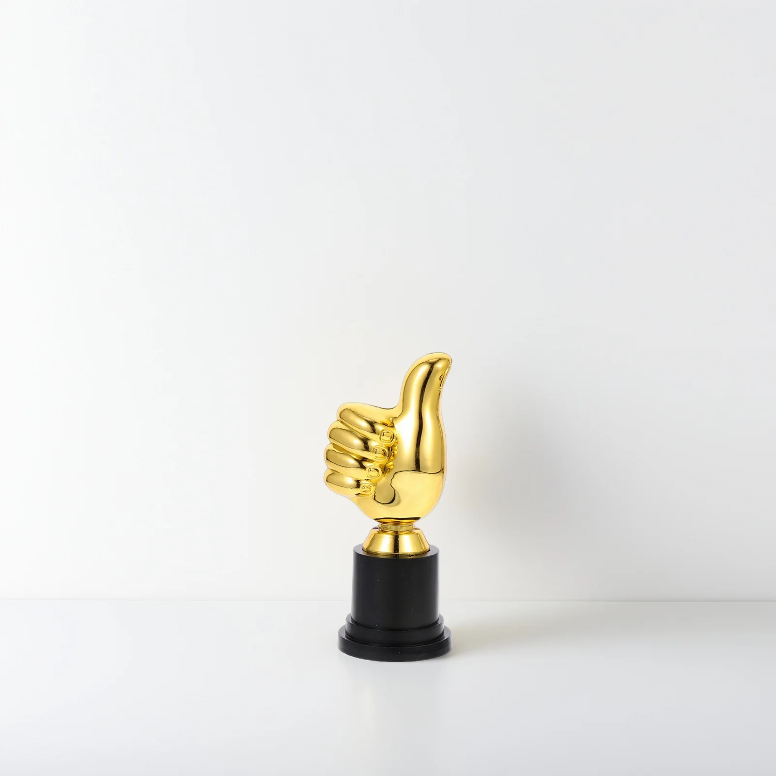 Plastic Trophy Thumb Shape Decorative Award Trophy for Kindergarten Competition Participation and Sports Ceremony
Plastic Trophy Thumb Shape Decorative Award Trophy for Kindergarten Competition Participation and Sports Ceremony