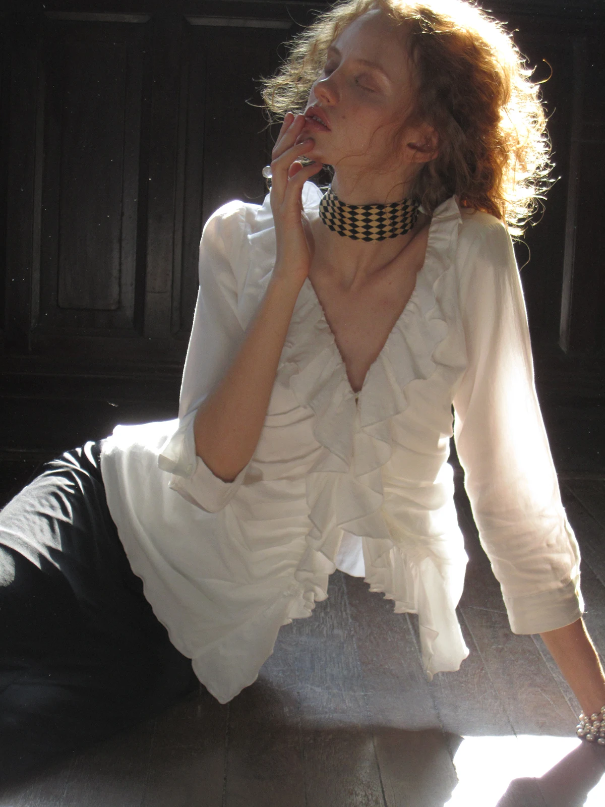 Белая хлопковая рубашка Molin Romantic Asymmetric Wood V-Ne Seven Sve Faion Sensation в корейском стиле, приталенная, 100% хлопок
Белая хлопковая рубашка Molin Romantic Asymmetric Wood V-Ne Seven Sve Faion Sensation в корейском стиле, приталенная, 100% хлопок