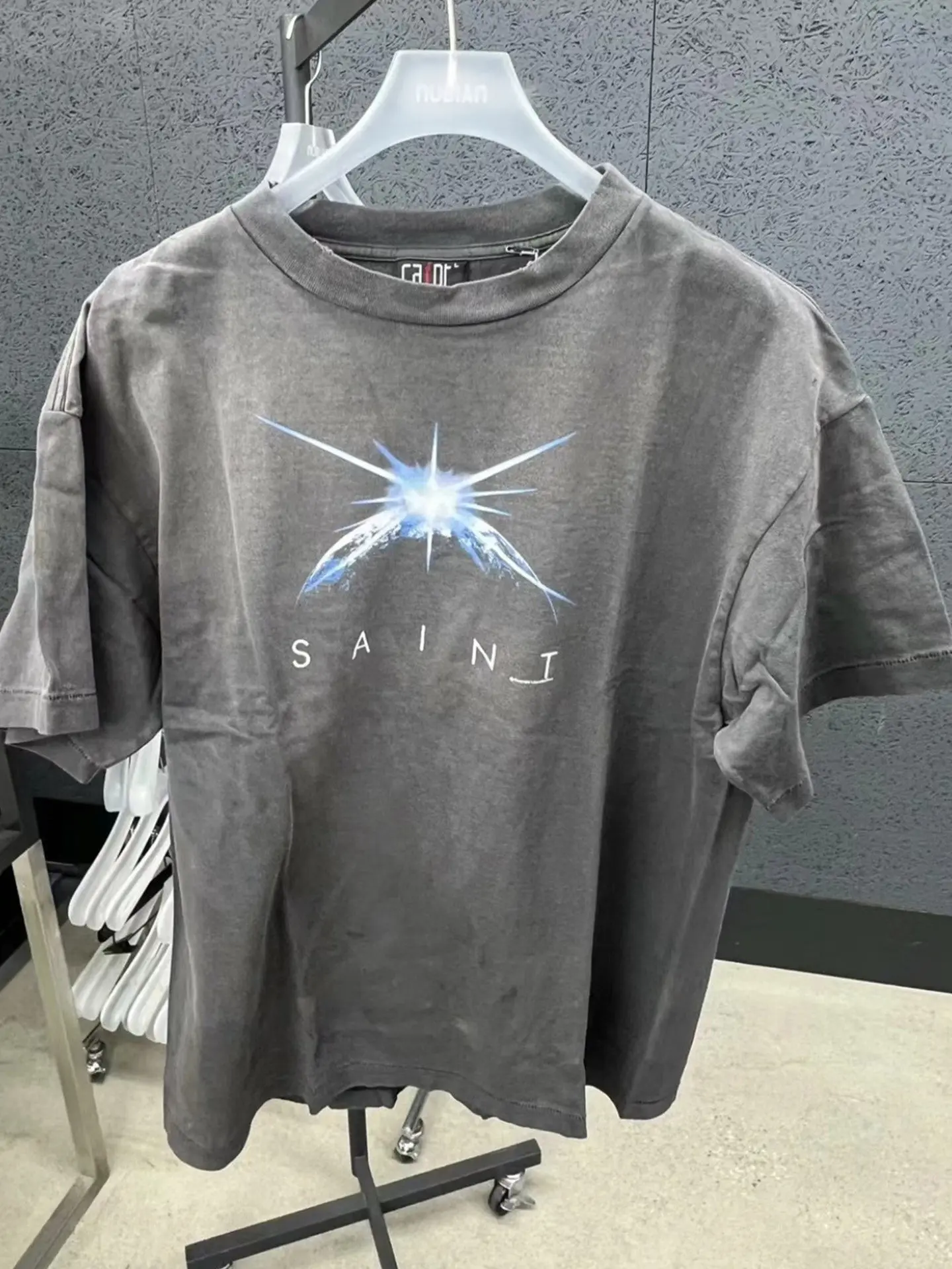 SAINT Michael Light Spot Sparkle Earth Limited Straight Wash Old Short Sleeve T-Shirt
SAINT Michael Light Spot Sparkle Earth Limited Straight Wash Old Short Sleeve T-Shirt
