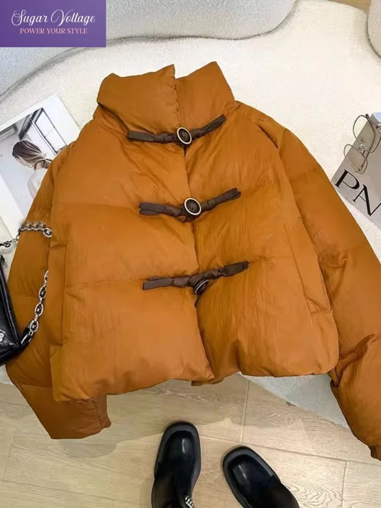 Winter Casual Y2K Thick Short Duffle Coat Women Vintage Elegant Warm Padded Jacket Stand Collar Leather Toggle Button Outerwear
Winter Casual Y2K Thick Short Duffle Coat Women Vintage Elegant Warm Padded Jacket Stand Collar Leather Toggle Button Outerwear