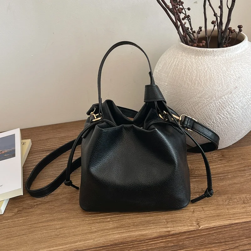 Women's Drawstring Bucket Bag, Soft Leather Crossbody Bag with Top Handle, Casual Multi-Way Shoulder Bag for Daily Use
Women's Drawstring Bucket Bag, Soft Leather Crossbody Bag with Top Handle, Casual Multi-Way Shoulder Bag for Daily Use
