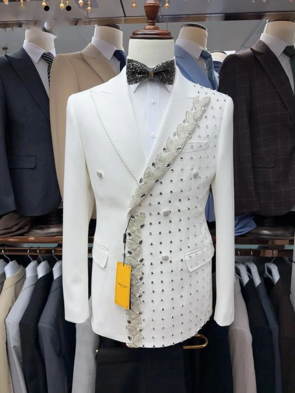 Fashion 2025 New Men's suit set men's tailcoat Party Gowns Men's Stage Costume High Quality Suit and tie Evening Dress
Fashion 2025 New Men's suit set men's tailcoat Party Gowns Men's Stage Costume High Quality Suit and tie Evening Dress