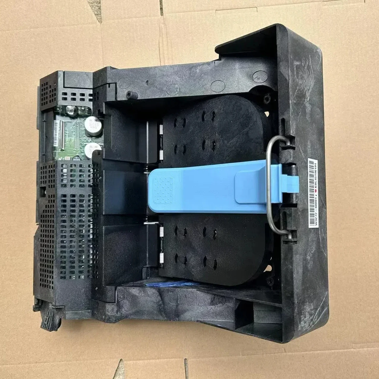 Новая каретка W3Z72-60001 с кареткой для печатной платы, подходящая для плоттера HP Z9 DesignJet Z6
Новая каретка W3Z72-60001 с кареткой для печатной платы, подходящая для плоттера HP Z9 DesignJet Z6