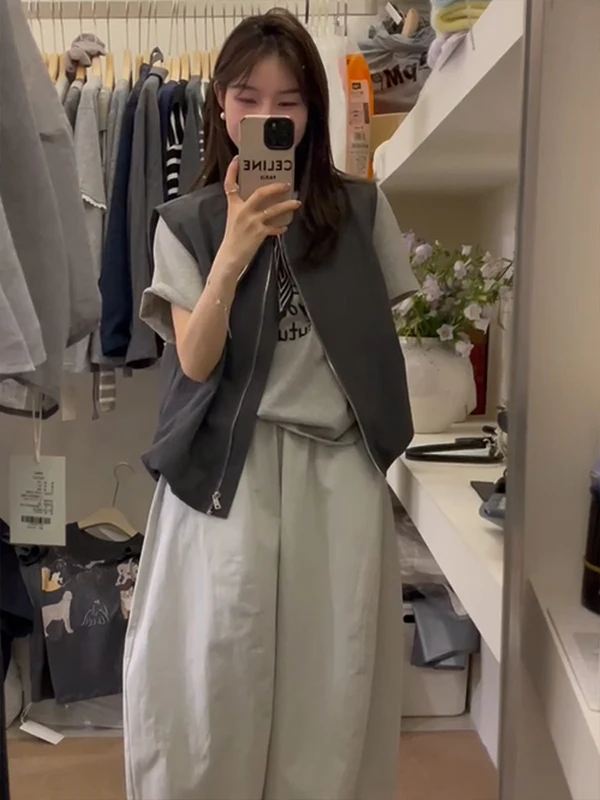 Корейский повседневный многослойный жилет-накидка для женщин, весна-лето, новинка, маленький размер, рабочая одежда, на молнии, верхняя одежда
Корейский повседневный многослойный жилет-накидка для женщин, весна-лето, новинка, маленький размер, рабочая одежда, на молнии, верхняя одежда