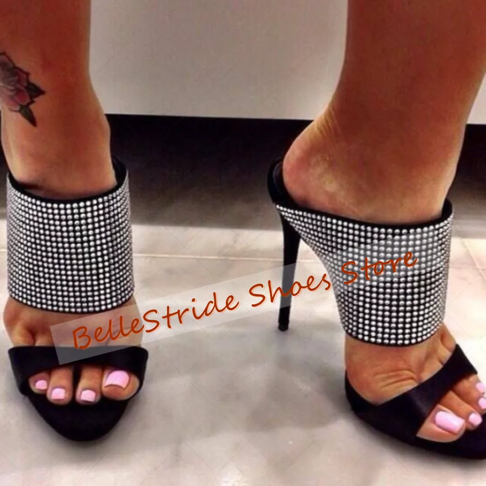Black Matte Leather Crystal Sandals Round Toe Women Shoes Stilettos High Heels Party Banquet Dating 2025 Zapatos Para Mujere
Black Matte Leather Crystal Sandals Round Toe Women Shoes Stilettos High Heels Party Banquet Dating 2025 Zapatos Para Mujere