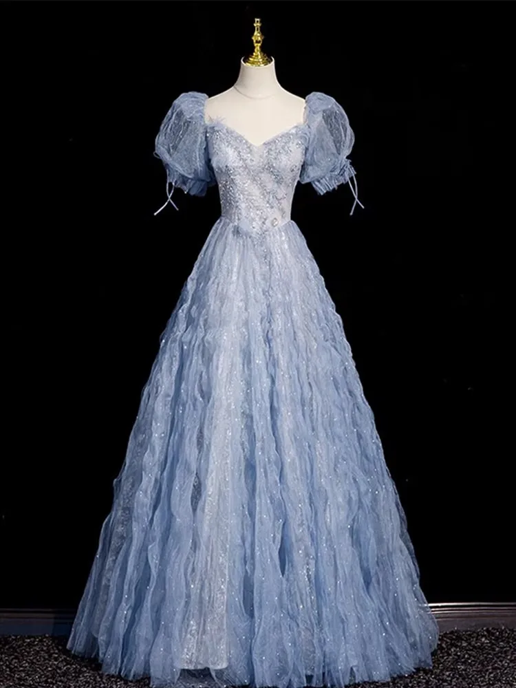 A blue light luxury and niche art examination banquet host's ceremonial toasting dress
A blue light luxury and niche art examination banquet host's ceremonial toasting dress