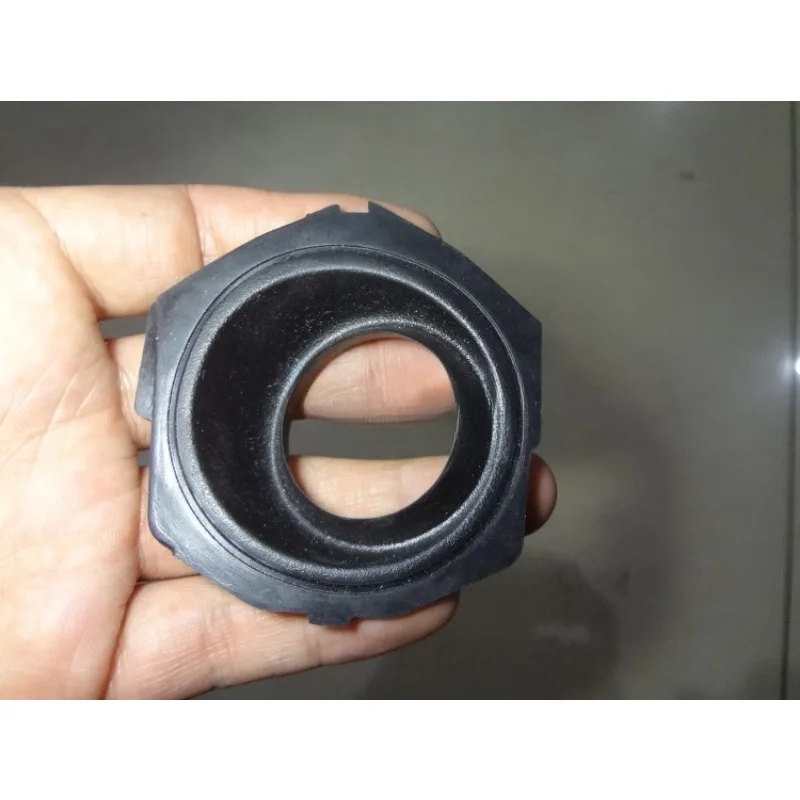 8D0 905 869 защита цилиндра зажигания резиновое кольцо замочной скважины 8D0905869 для VW Passat B5 1 шт. совершенно новый
8D0 905 869 защита цилиндра зажигания резиновое кольцо замочной скважины 8D0905869 для VW Passat B5 1 шт. совершенно новый