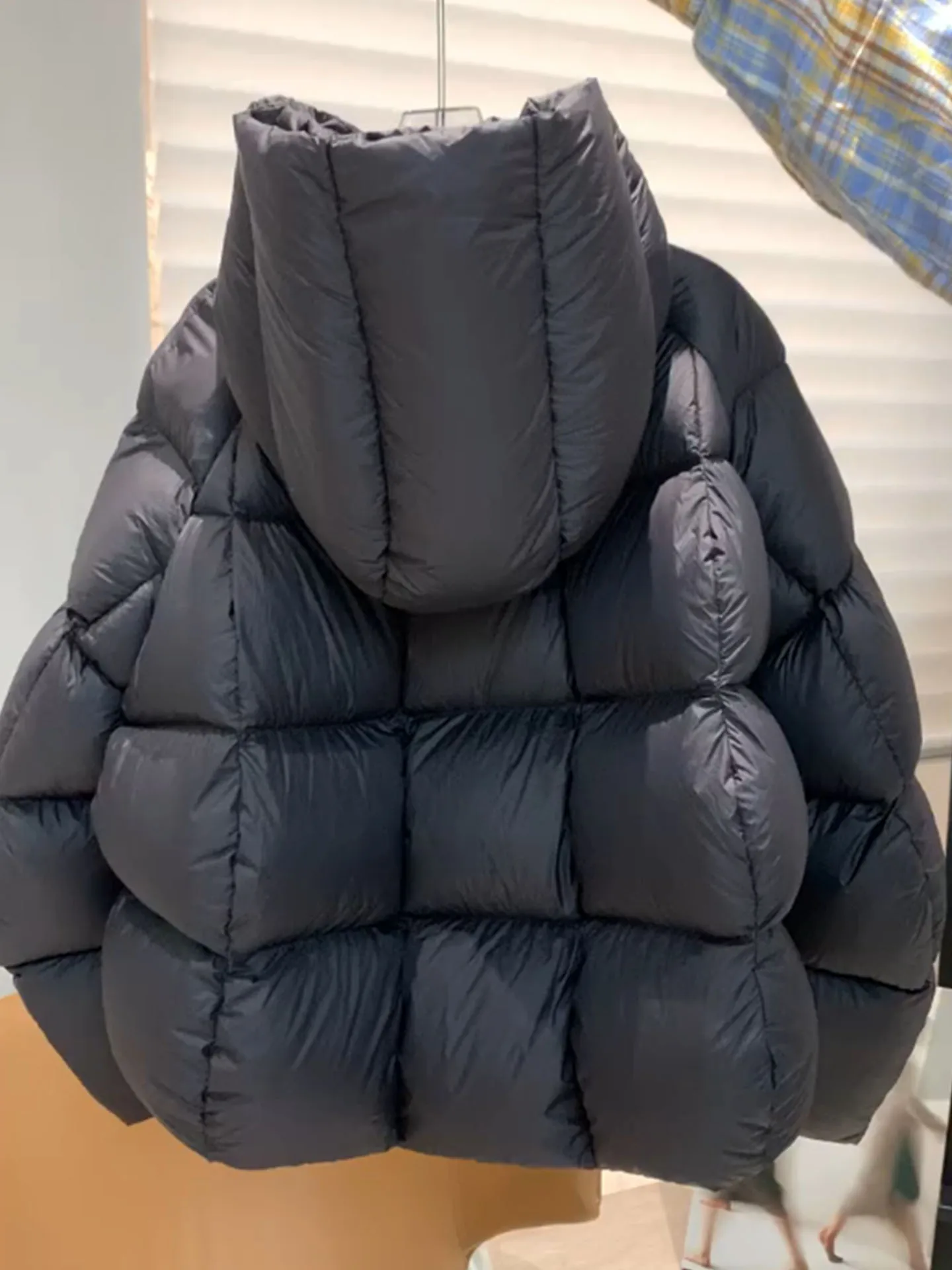 Unique ort Bla Women's down Jaet 2025 Winter Korean Sle Bread Coat Warm Thiened Polyester Fiber High Waist
Unique ort Bla Women's down Jaet 2025 Winter Korean Sle Bread Coat Warm Thiened Polyester Fiber High Waist