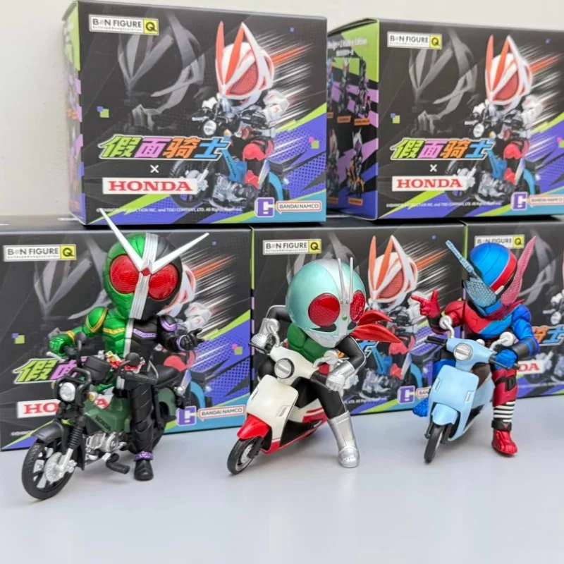 Аутентичная фигурка Bandai Bn серии Q Kamen Rider × Автомобильная слепая коробка Модные фигурки Украшение Подарочные игрушки Подарки на день рождения Коробка-сюрприз
Аутентичная фигурка Bandai Bn серии Q Kamen Rider × Автомобильная слепая коробка Модные фигурки Украшение Подарочные игрушки Подарки на день рождения Коробка-сюрприз