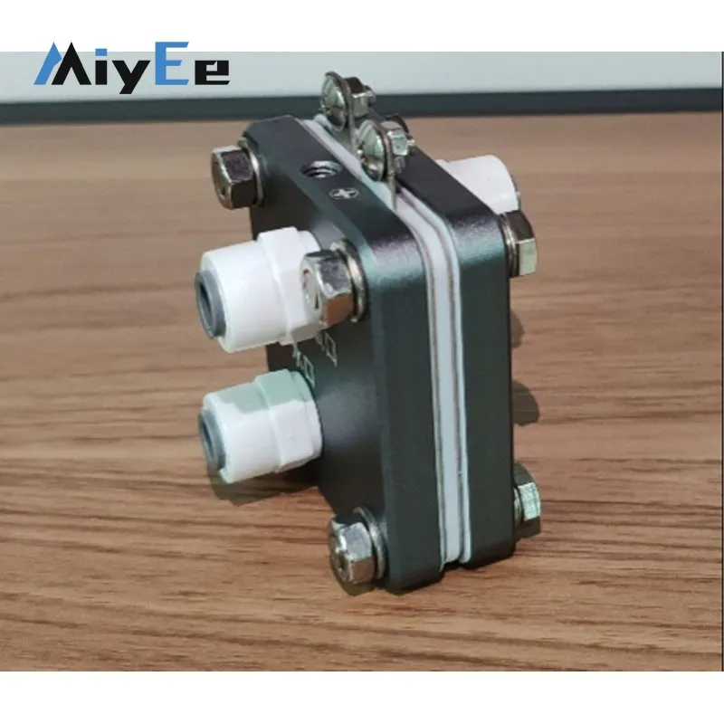 8A-60ML Hydrogen PEM Electrolyzer Hydrogen Electrolyzer Suitable for Hydrogen Rich Water Generators
8A-60ML Hydrogen PEM Electrolyzer Hydrogen Electrolyzer Suitable for Hydrogen Rich Water Generators