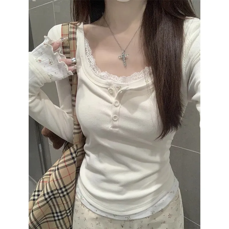 Autumn Slim Fit Patchwork Sweet Girl Lace Fake Two-PieceUCollar Long SleevetWomen's Floral Unique Stunning Base Short Top
Autumn Slim Fit Patchwork Sweet Girl Lace Fake Two-PieceUCollar Long SleevetWomen's Floral Unique Stunning Base Short Top