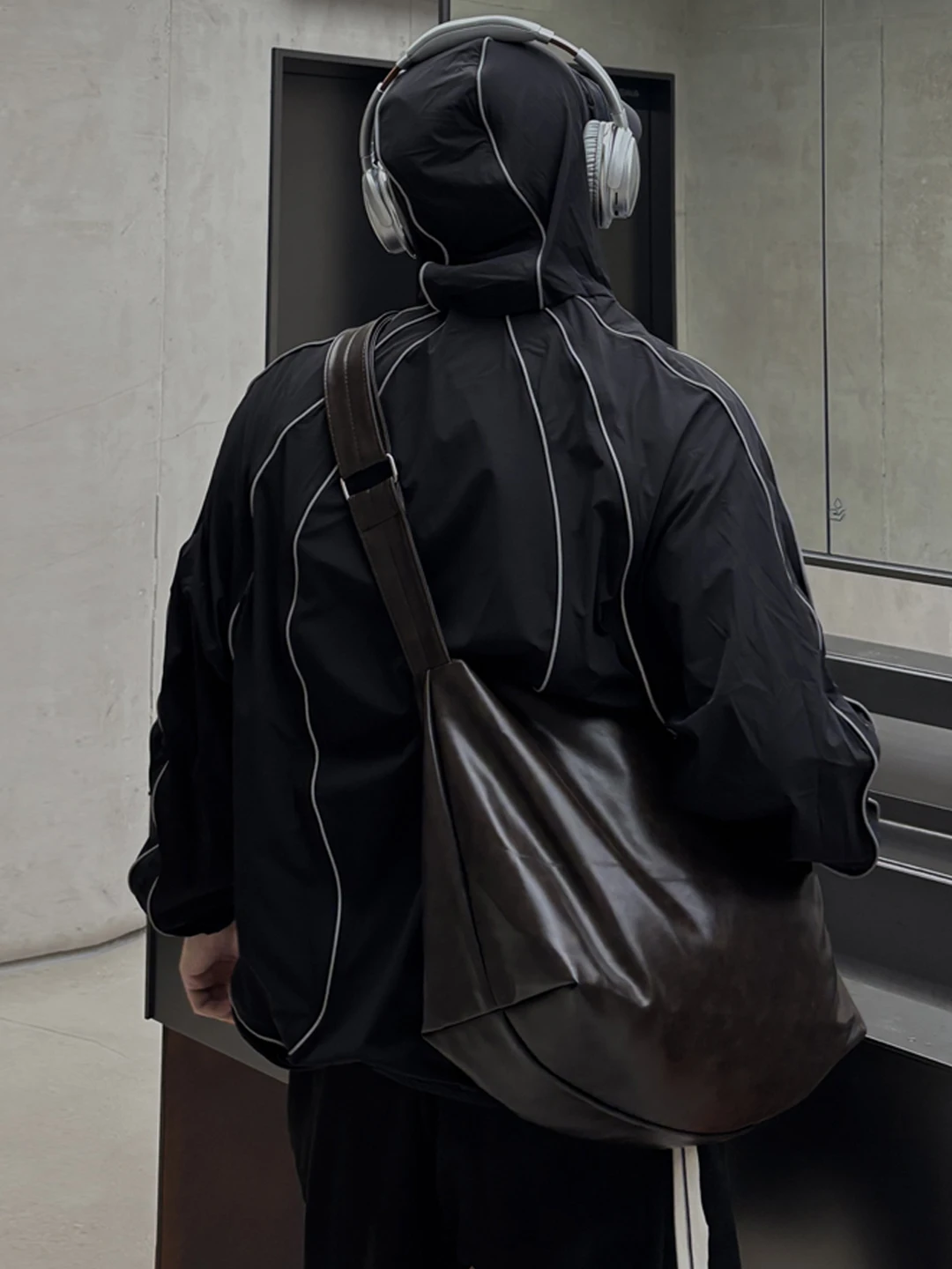 NIN Retro High Capaci PU Leather Tote Bag ex Hobo Trendy Large Size Underarm Bag Soft Korean Sle Casual Crossbody
NIN Retro High Capaci PU Leather Tote Bag ex Hobo Trendy Large Size Underarm Bag Soft Korean Sle Casual Crossbody