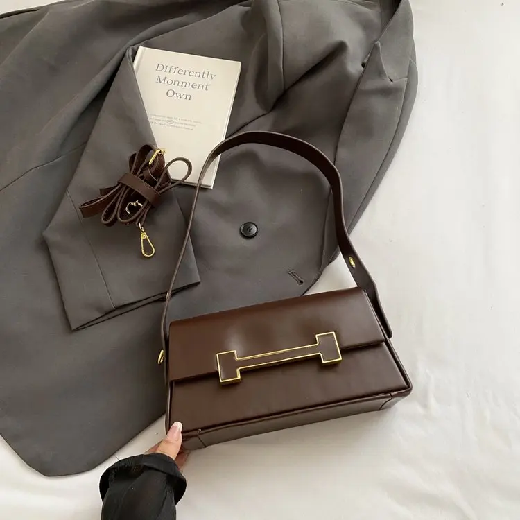 2025 Minimalist Chic Eco Vegan Leather Compact Bag - Inspired Contrast Color Embossed Texture-Adjustable Shoulder Messenger Bag 
2025 Minimalist Chic Eco Vegan Leather Compact Bag - Inspired Contrast Color Embossed Texture-Adjustable Shoulder Messenger Bag