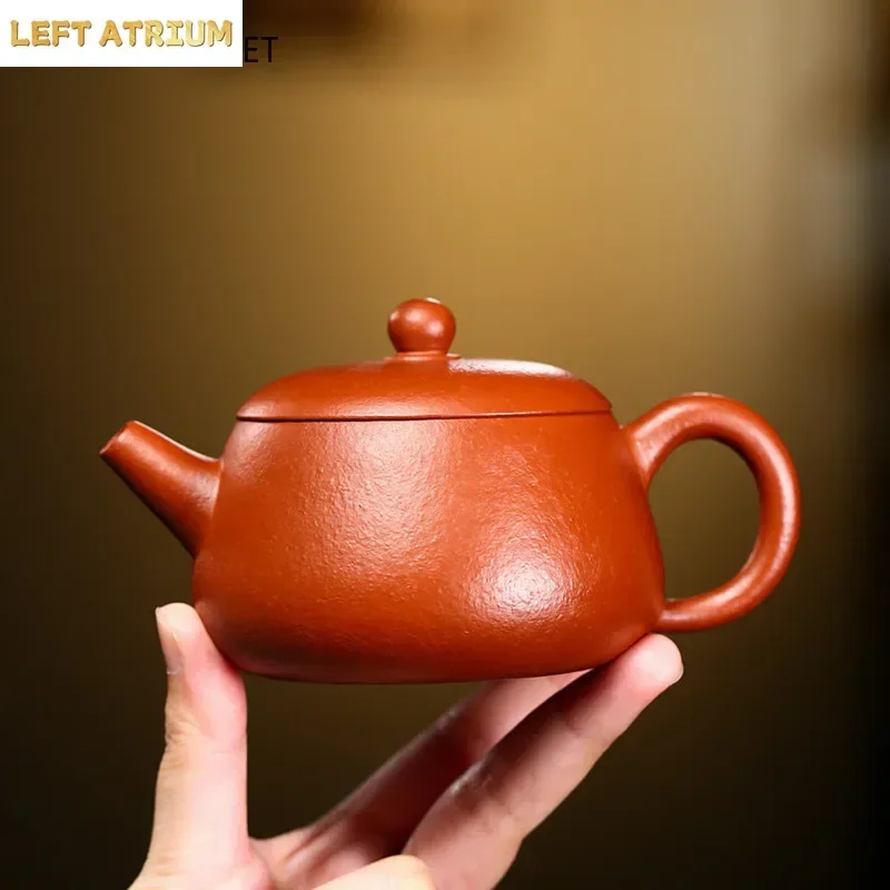 200ml Chinese Yixing Purple Clay Teapot Handmade Tea Pot Beauty Tea Infuser Kettle Household Raw Ore Zisha Tea Set Gifts
200ml Chinese Yixing Purple Clay Teapot Handmade Tea Pot Beauty Tea Infuser Kettle Household Raw Ore Zisha Tea Set Gifts