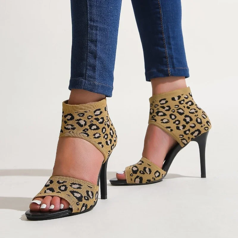 Women's High Heels Sandals Stretch Fabric Peep Toe Thin Heels Leopord Shoes Women Leisure One Kick Roman New Zapatillas De Mujer
Women's High Heels Sandals Stretch Fabric Peep Toe Thin Heels Leopord Shoes Women Leisure One Kick Roman New Zapatillas De Mujer