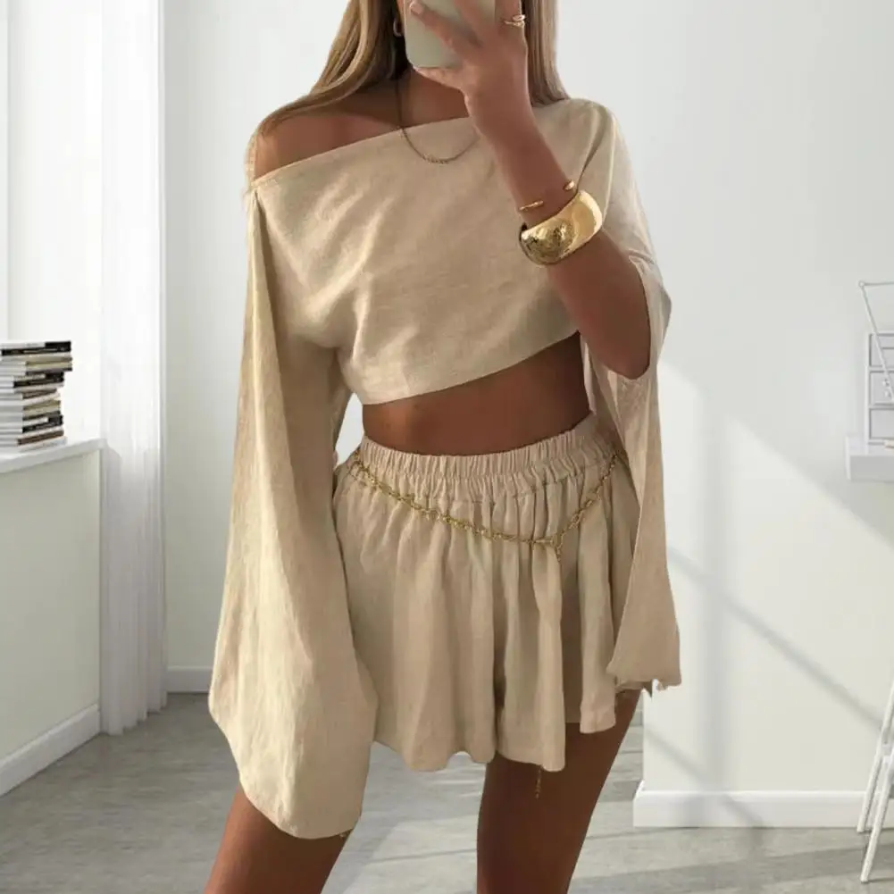 Women Slim Fit Suit Set Elegant Boat Neck Women's Crop Top Shorts Set with Slit Sleeves Elastic Waist Off Shoulder for Slim
Women Slim Fit Suit Set Elegant Boat Neck Women's Crop Top Shorts Set with Slit Sleeves Elastic Waist Off Shoulder for Slim