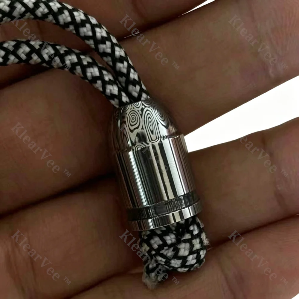 Damasteel Damascus Knife Pendant EDC Outdoor Tool Umbrella Rope Weaving DIY Knife Bead Pendant Car Keychain Pendant
Damasteel Damascus Knife Pendant EDC Outdoor Tool Umbrella Rope Weaving DIY Knife Bead Pendant Car Keychain Pendant