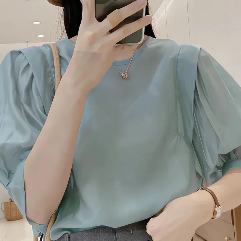 Women's Half-sleeved Tops Summer Round Neck Loose Casual Shirts Chiffon Material Blouses Slim And Versatile Tops
Women's Half-sleeved Tops Summer Round Neck Loose Casual Shirts Chiffon Material Blouses Slim And Versatile Tops