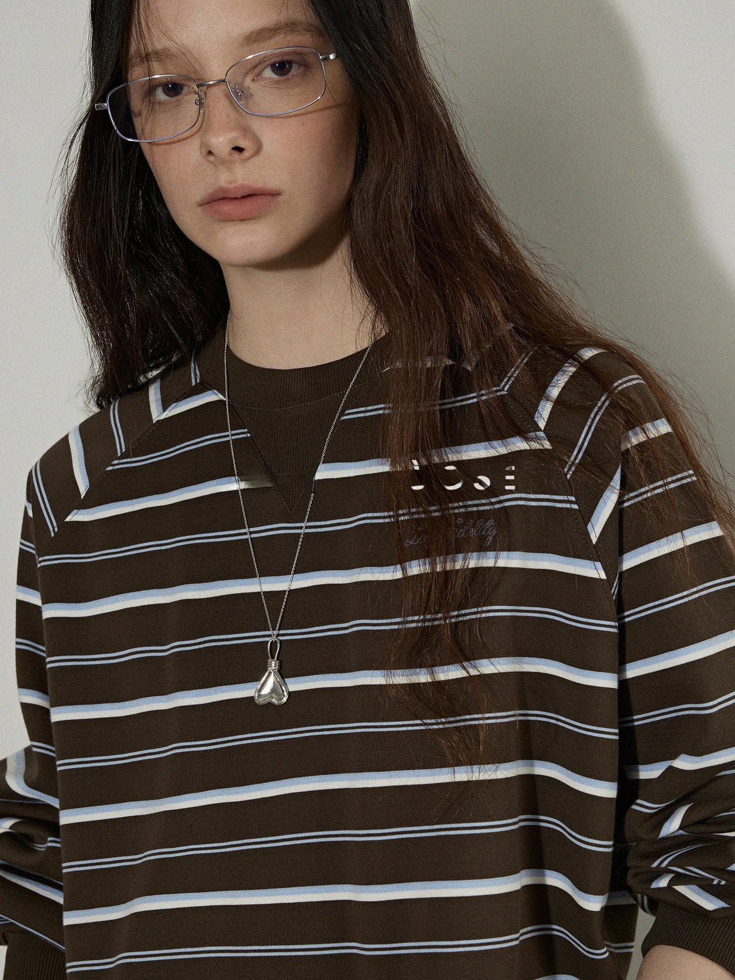 Lofi Choose Retro Color Block Striped round Neck Sweatshirt Women's Loose Overhead Spring New Style High Sensation Streetwear
Lofi Choose Retro Color Block Striped round Neck Sweatshirt Women's Loose Overhead Spring New Style High Sensation Streetwear