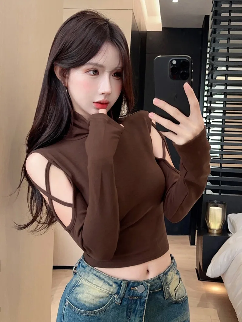 Sexy Hollow out Short Crop Top Women's Design High Collar Long Sleeve T-Shirt Slim Fit New Style Korean Version Commute Style
Sexy Hollow out Short Crop Top Women's Design High Collar Long Sleeve T-Shirt Slim Fit New Style Korean Version Commute Style