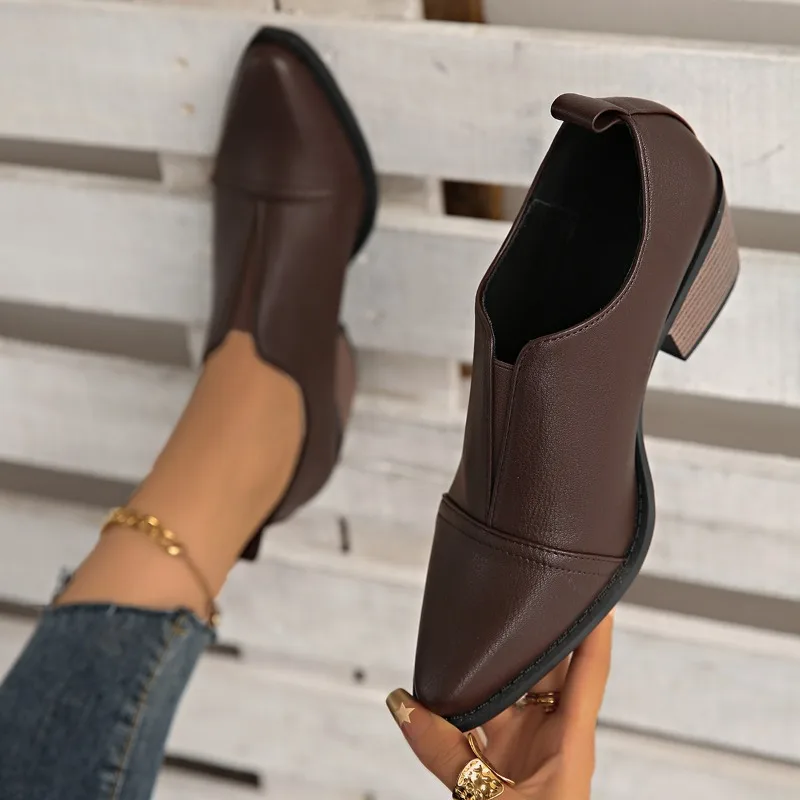 Retro Large-sized Mid-heel Small Leather Shoes for Women, 2026 Spring New Style,Oversized Pointed-toe Low-top Single Shoes,36-43
Retro Large-sized Mid-heel Small Leather Shoes for Women, 2026 Spring New Style,Oversized Pointed-toe Low-top Single Shoes,36-43