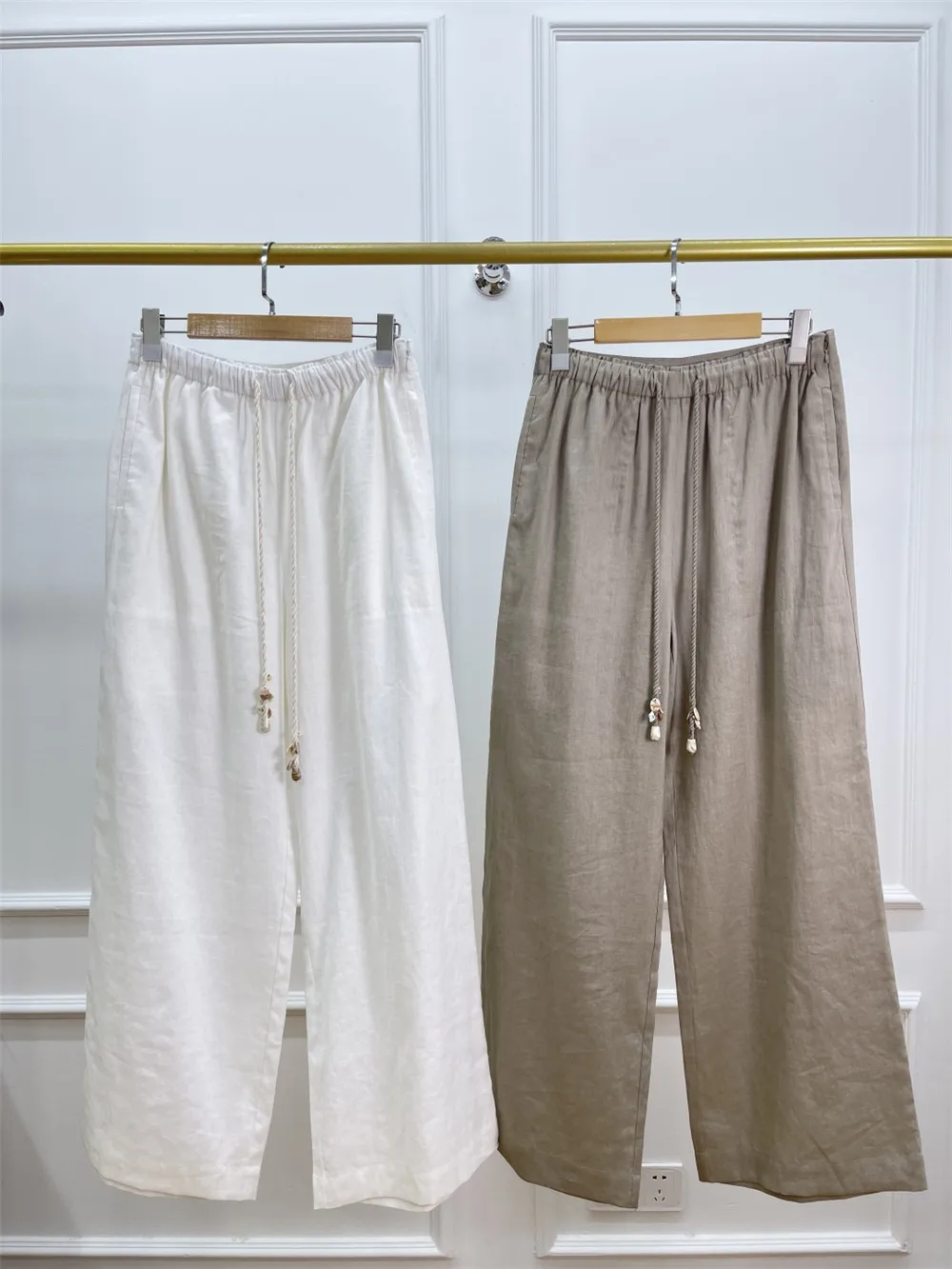 2025 Women's Linen Elastic Waist Straight Leg Wide Leg Pants Casual Long Trousers
2025 Women's Linen Elastic Waist Straight Leg Wide Leg Pants Casual Long Trousers