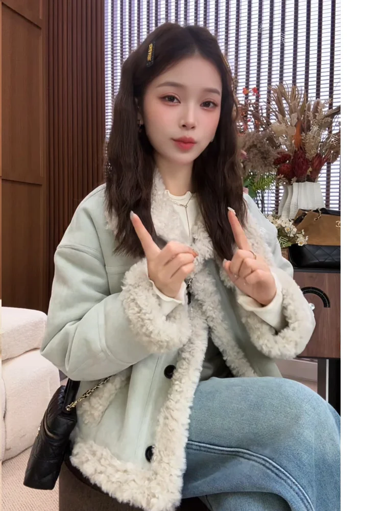 Xuanxuanchen Winter Thiened Women's Jaet Faionable Fur Outerwear Stand Fit Casual Sle Chinese Production
Xuanxuanchen Winter Thiened Women's Jaet Faionable Fur Outerwear Stand Fit Casual Sle Chinese Production