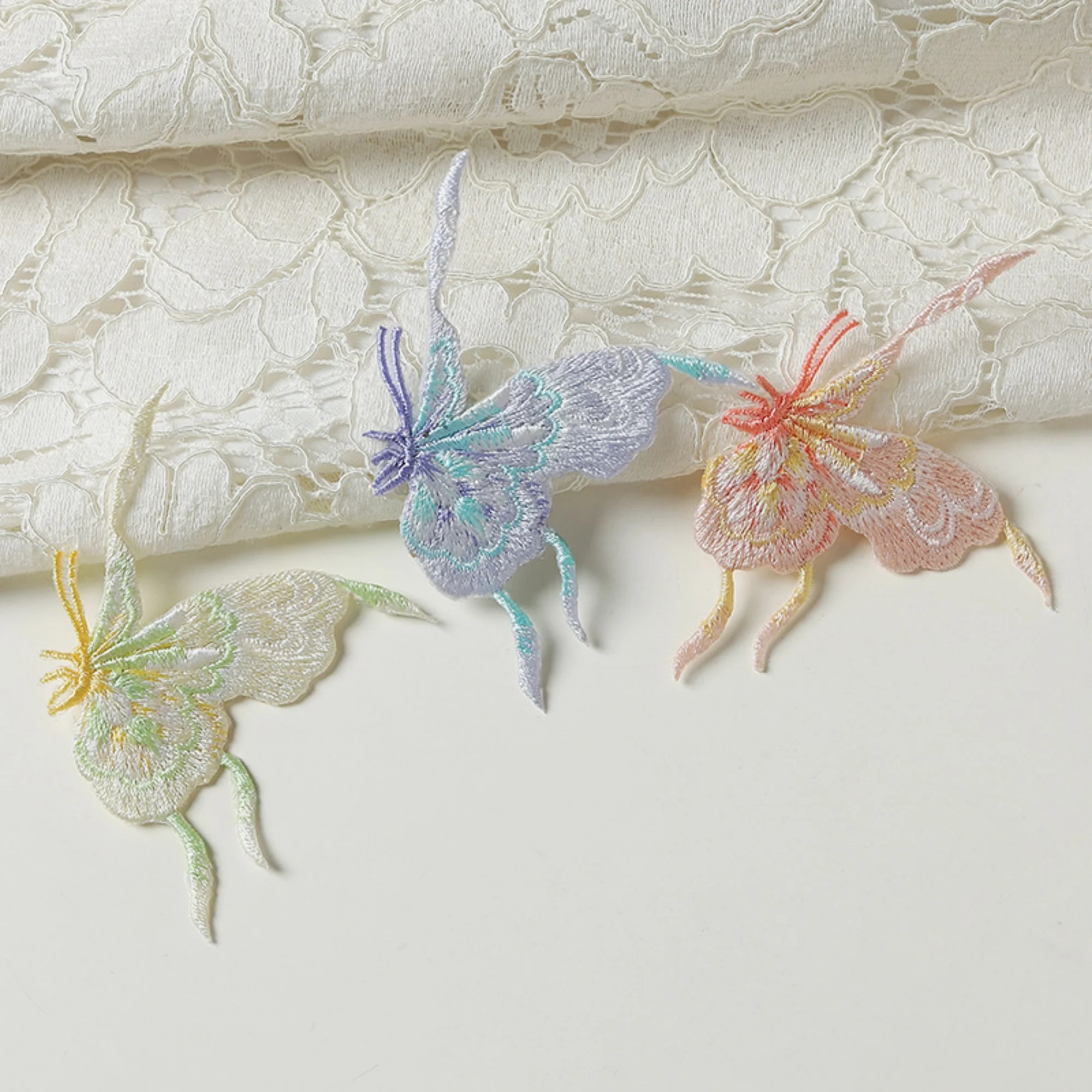 1 Pair Adhesive Embroidered Butterfly Appliques Hair Butterfly for Headpiece Dress Supplies Patches
1 Pair Adhesive Embroidered Butterfly Appliques Hair Butterfly for Headpiece Dress Supplies Patches