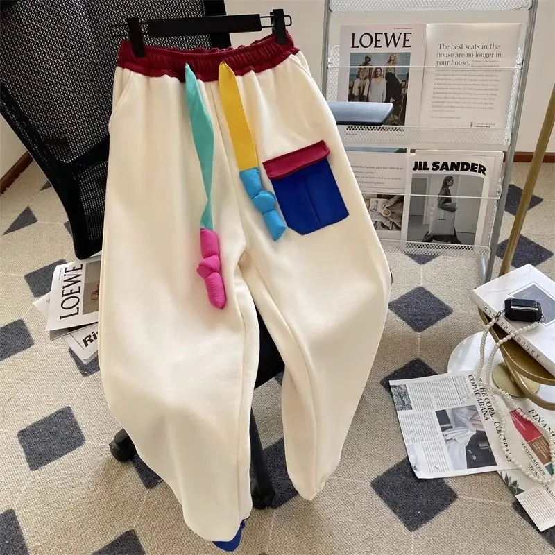 Winter unique patchwork color blocking design toe guard pants for women, stylish and casual pants women
Winter unique patchwork color blocking design toe guard pants for women, stylish and casual pants women