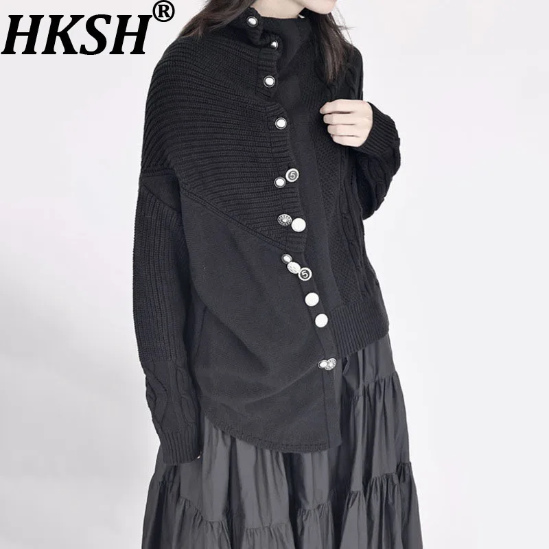 HKSH весенне-осенний новый женский свитер вязаный кардиган нерегулярной формы с несколькими пуговицами асимметричное уличное темное повседневное пальто HK12897
HKSH весенне-осенний новый женский свитер вязаный кардиган нерегулярной формы с несколькими пуговицами асимметричное уличное темное повседневное пальто HK12897