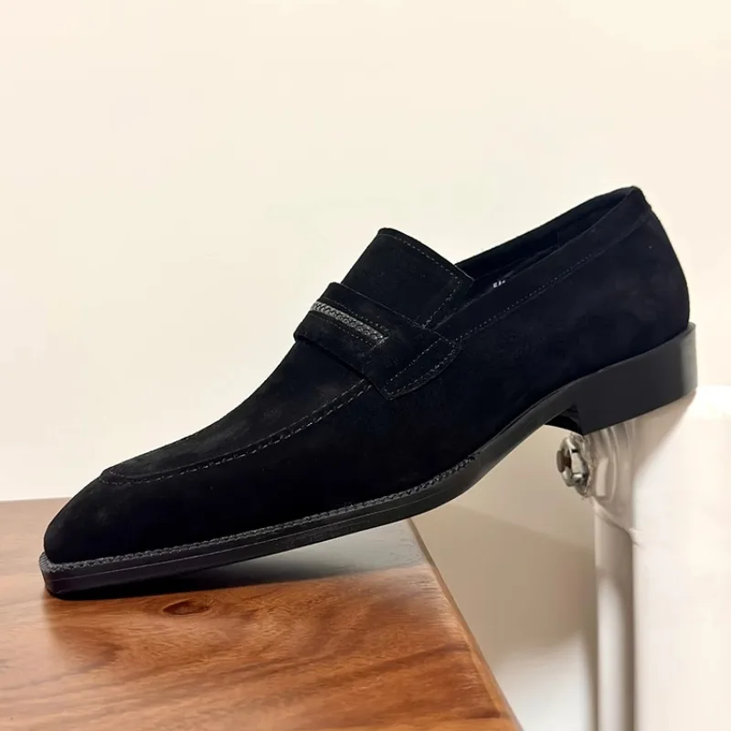 Повседневные модельные туфли из воловьей кожи в американском стиле, мужские лоферы без шнуровки, деловые деловые свадебные туфли из натуральной кожи, мужские туфли
Повседневные модельные туфли из воловьей кожи в американском стиле, мужские лоферы без шнуровки, деловые деловые свадебные туфли из натуральной кожи, мужские туфли