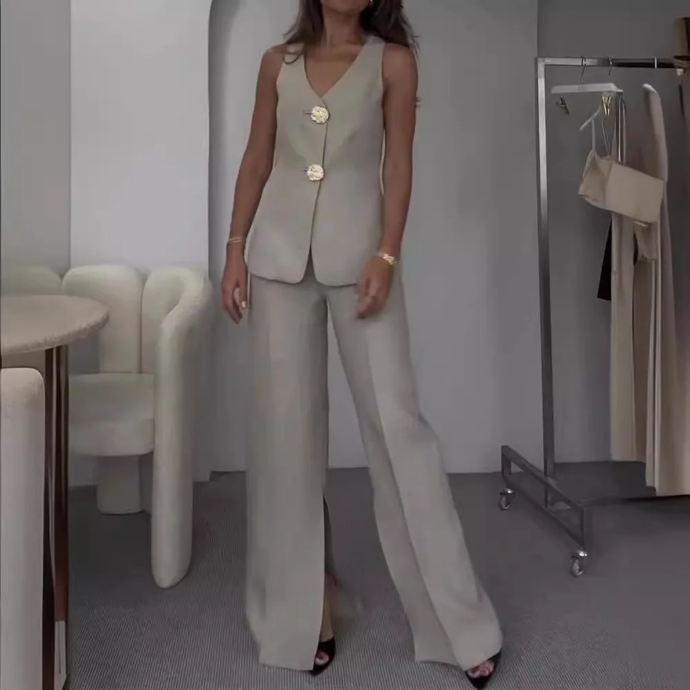 Spring and Summer Solid Color V-neck Sleeveless Vest High Waist Split Wide Leg Pants Two-piece Set
Spring and Summer Solid Color V-neck Sleeveless Vest High Waist Split Wide Leg Pants Two-piece Set