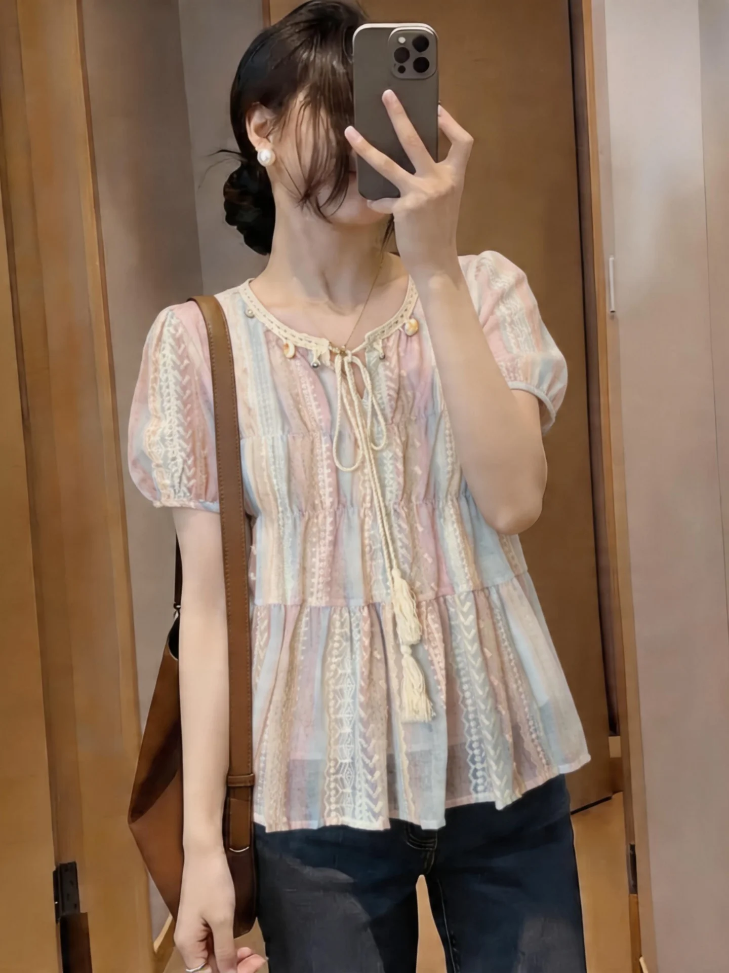 Rainbow Striped Short Sleeve Base Shirt Women Summer 2026 plus Size Slimming Age-Defying Design Belted Top Korean Style Commu...
Rainbow Striped Short Sleeve Base Shirt Women Summer 2026 plus Size Slimming Age-Defying Design Belted Top Korean Style Commu...