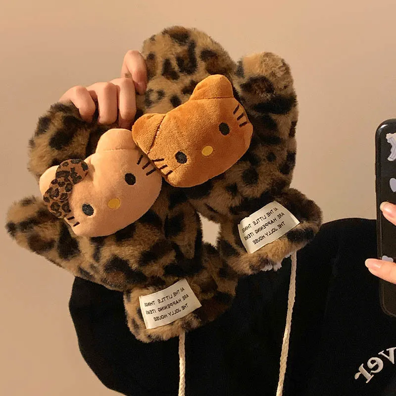 Sanrio's Hello Kitty Autumn and Winter Leopard Print Enlarged Thick Gloves Windproof Thick Warm Hanging Neck Full Finger Gloves
Sanrio's Hello Kitty Autumn and Winter Leopard Print Enlarged Thick Gloves Windproof Thick Warm Hanging Neck Full Finger Gloves