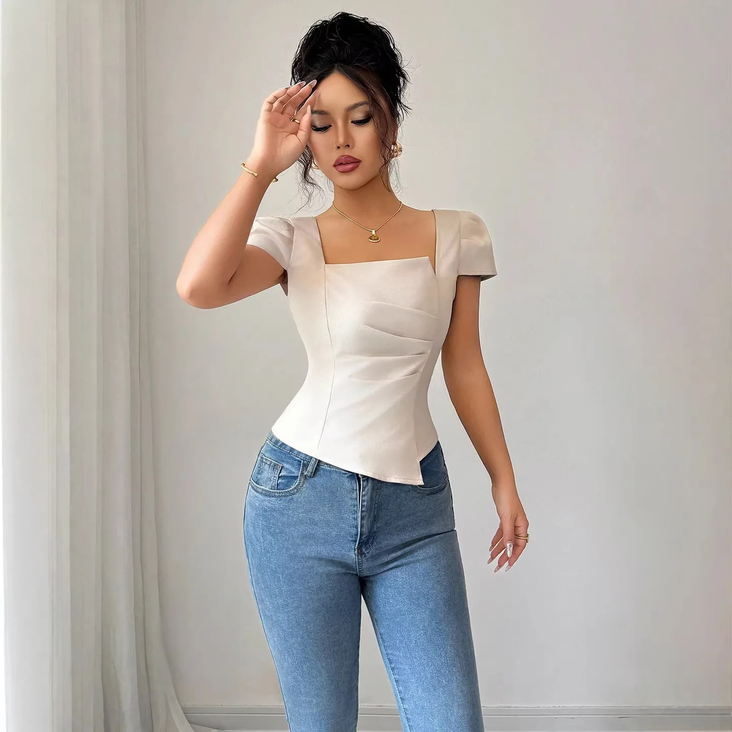 Women's Clothing 2026 New Spring/summer Sleeveless Short Camisole With Exposed Collarbone Sexy Square Neck For Outerwear Outfits
Women's Clothing 2026 New Spring/summer Sleeveless Short Camisole With Exposed Collarbone Sexy Square Neck For Outerwear Outfits