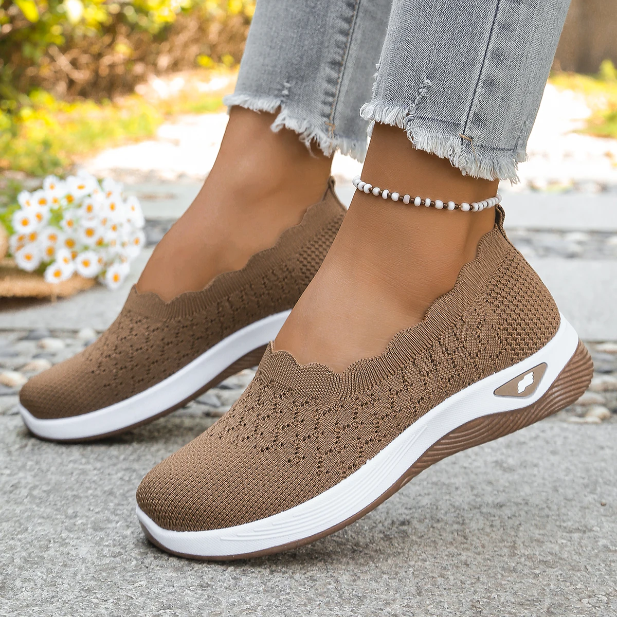 Women shoes Orthopedic Knit Walking Shoes Breathable Slip-On Loafers Soft Non-Slip Wedge Sneakers Comfortable Casual Footwear
Women shoes Orthopedic Knit Walking Shoes Breathable Slip-On Loafers Soft Non-Slip Wedge Sneakers Comfortable Casual Footwear
