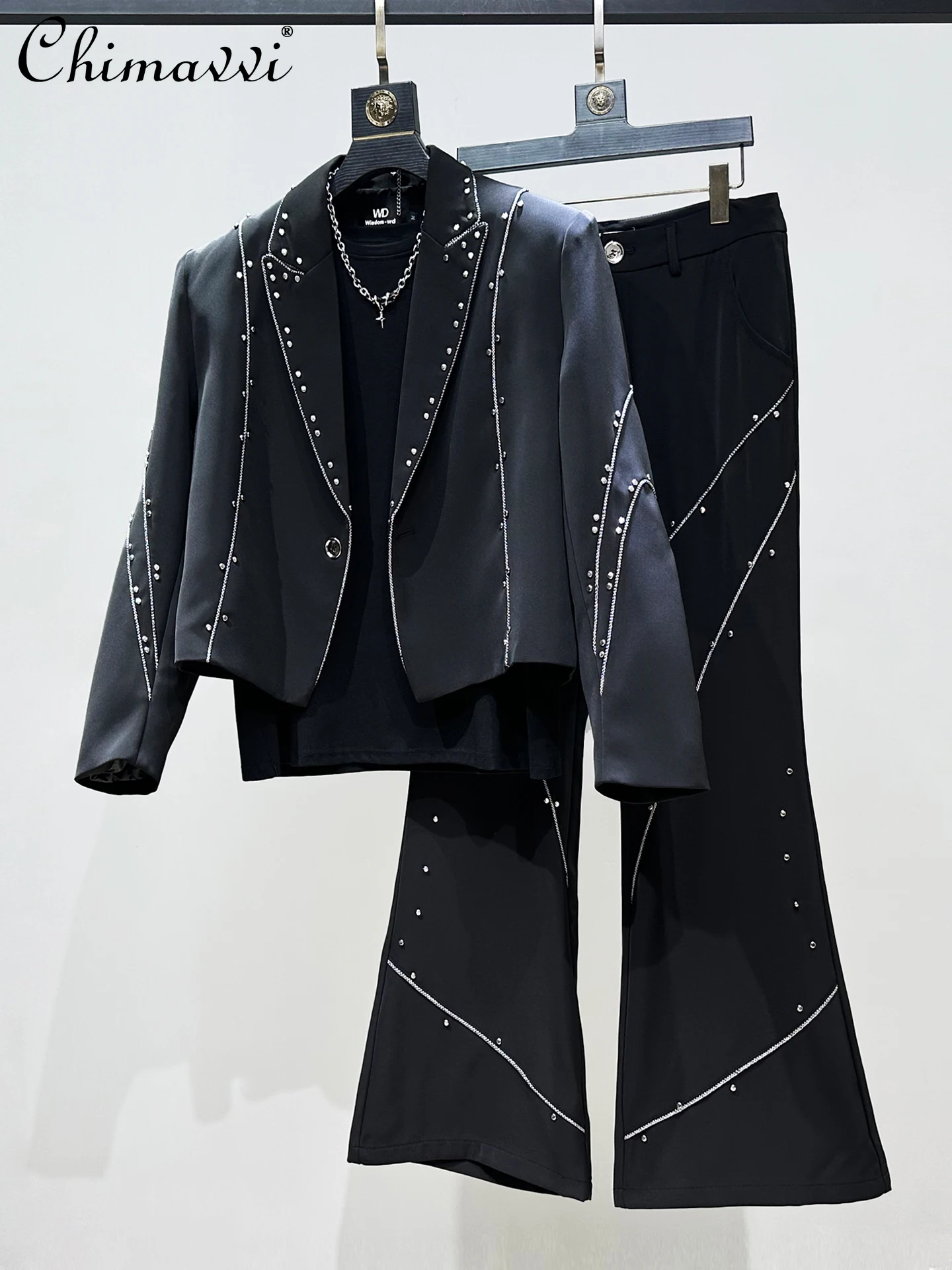 Fashion High-End Men's Suit Beaded Rivet Long Sleeve Short Blazers High-Waisted Flared Pants Business Two-Piece Sets Men Autumn
Fashion High-End Men's Suit Beaded Rivet Long Sleeve Short Blazers High-Waisted Flared Pants Business Two-Piece Sets Men Autumn