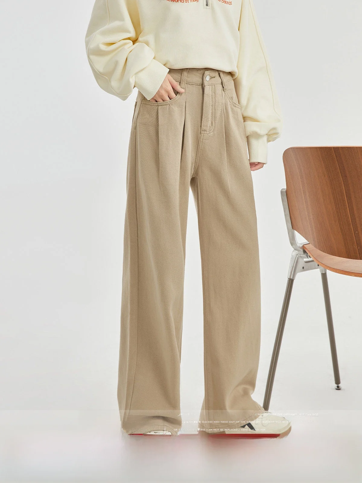 Прямые джинсы цвета хаки с высокой талией, женские свободные широкие брюки, повседневные джинсовые брюки с высокой талией для молодых девушек
Прямые джинсы цвета хаки с высокой талией, женские свободные широкие брюки, повседневные джинсовые брюки с высокой талией для молодых девушек