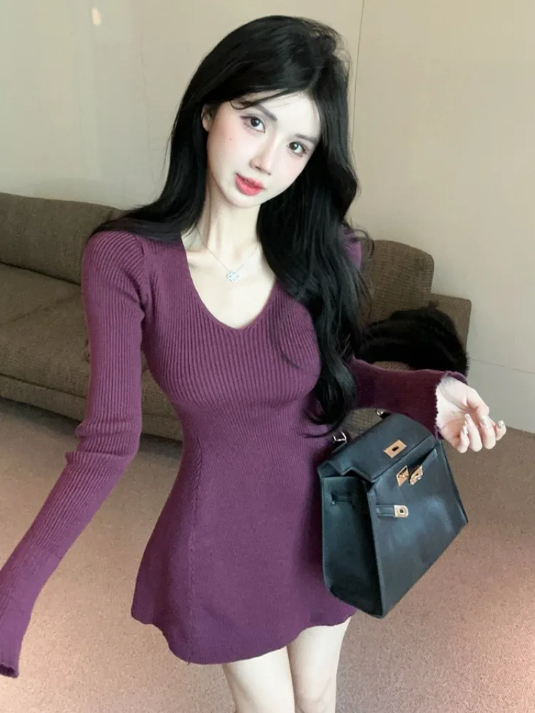 Pure Desire Sexy Girl Knitted Long Sleeve V-Neck Waist-Cinching Dress High Waist Commute Korean Style Winter Season Short Dress
Pure Desire Sexy Girl Knitted Long Sleeve V-Neck Waist-Cinching Dress High Waist Commute Korean Style Winter Season Short Dress
