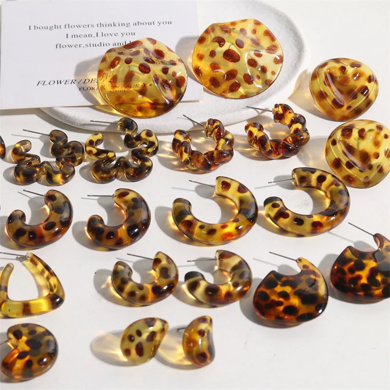 New style 40pcs/lot color Leopard pattern print geometry shape resin beads diy jewelry garment accessory
New style 40pcs/lot color Leopard pattern print geometry shape resin beads diy jewelry garment accessory