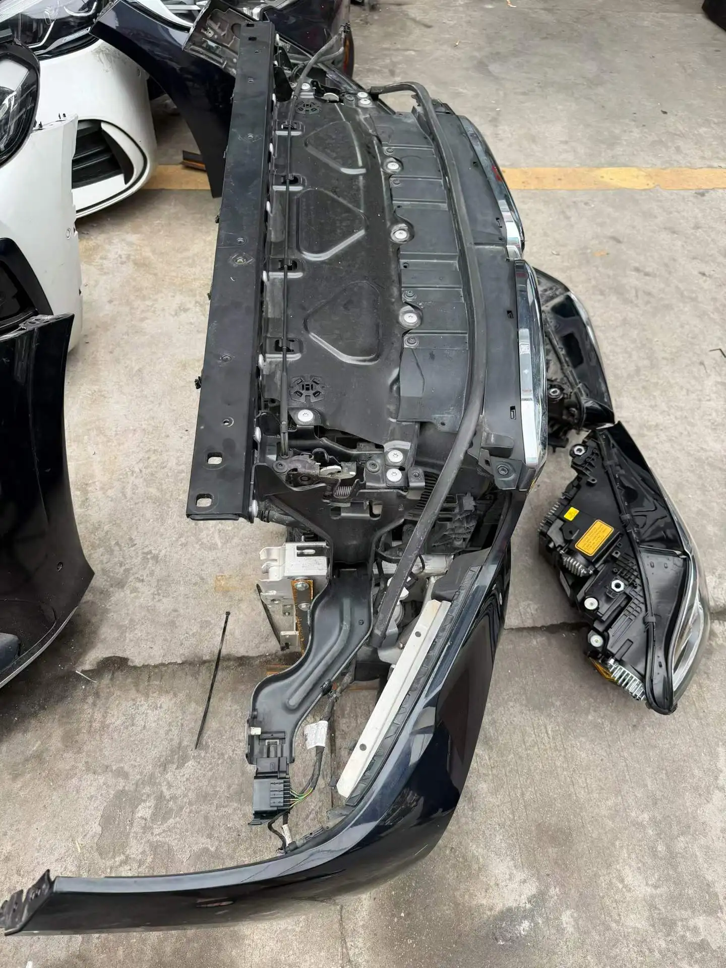 2019-2026 LCI G05 Complete Front Nose Assembly Front Bumper Kit with Grille & Radiator Hot Sale
2019-2026 LCI G05 Complete Front Nose Assembly Front Bumper Kit with Grille & Radiator Hot Sale